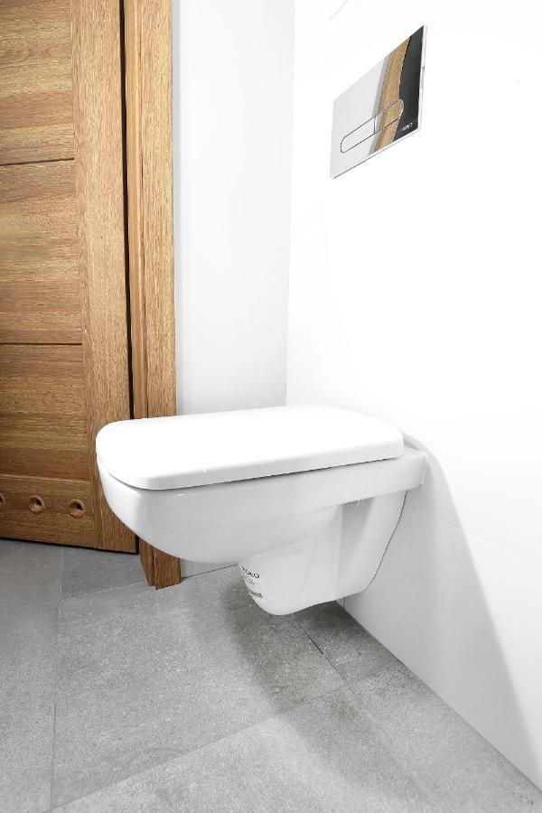 100-Sio Apartamenty Budget II คอซซาลิน ภายนอก รูปภาพ
