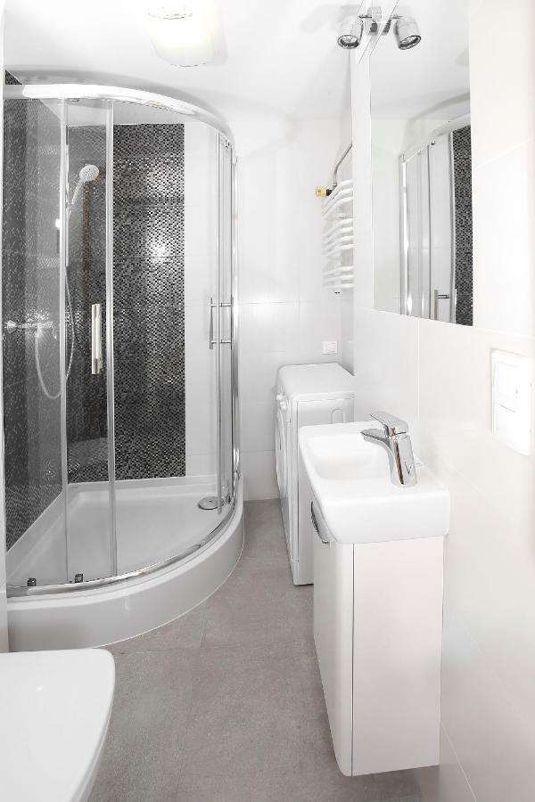 100-Sio Apartamenty Budget II คอซซาลิน ภายนอก รูปภาพ